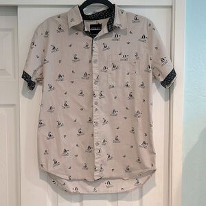 Large, Vertical Sport Slim Fit button up shirt